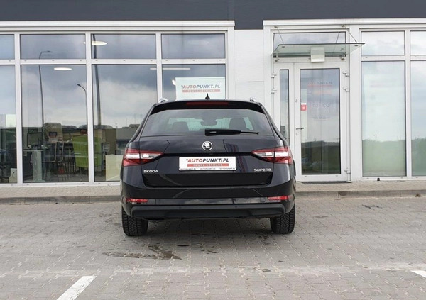 Skoda Superb cena 99900 przebieg: 104679, rok produkcji 2019 z Krapkowice małe 154